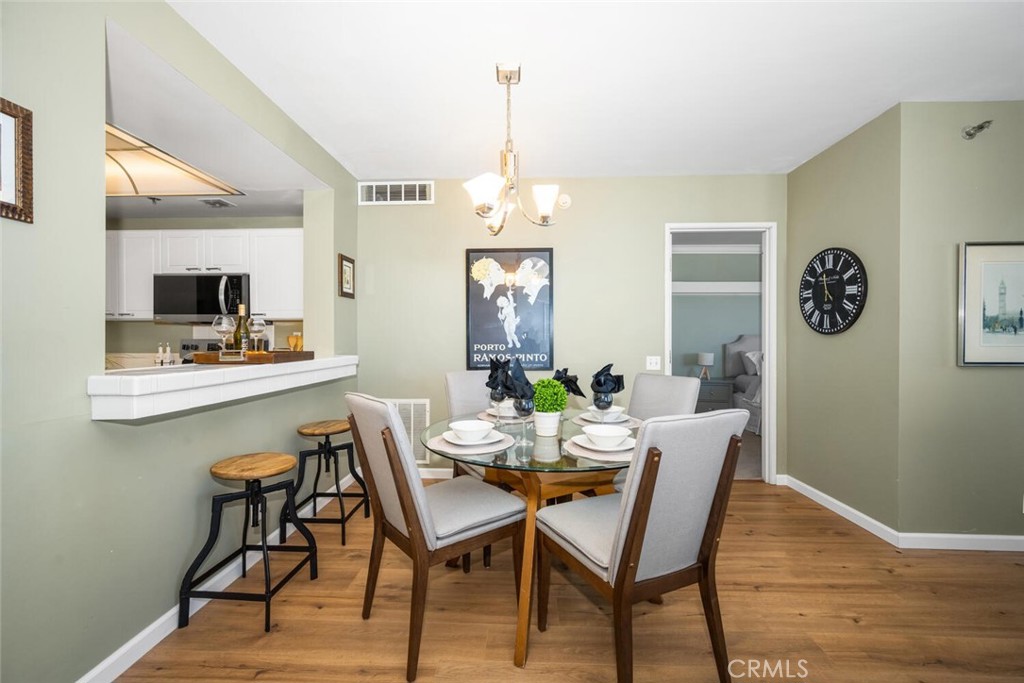 525 E Seaside Way 904