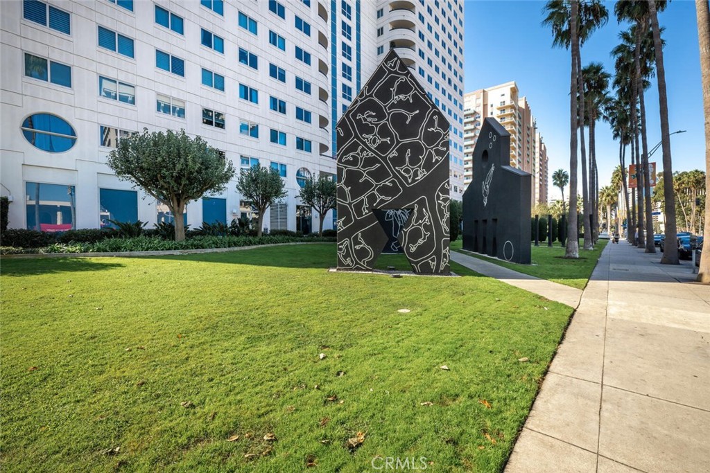 525 E Seaside Way 904