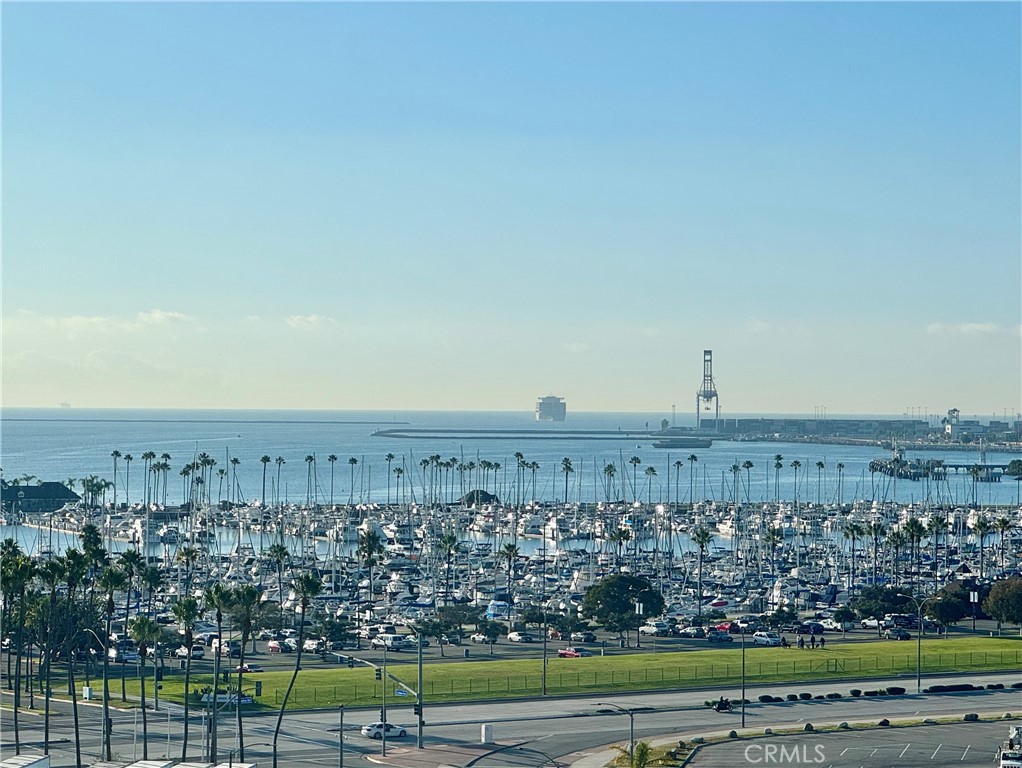 525 E Seaside Way 904
