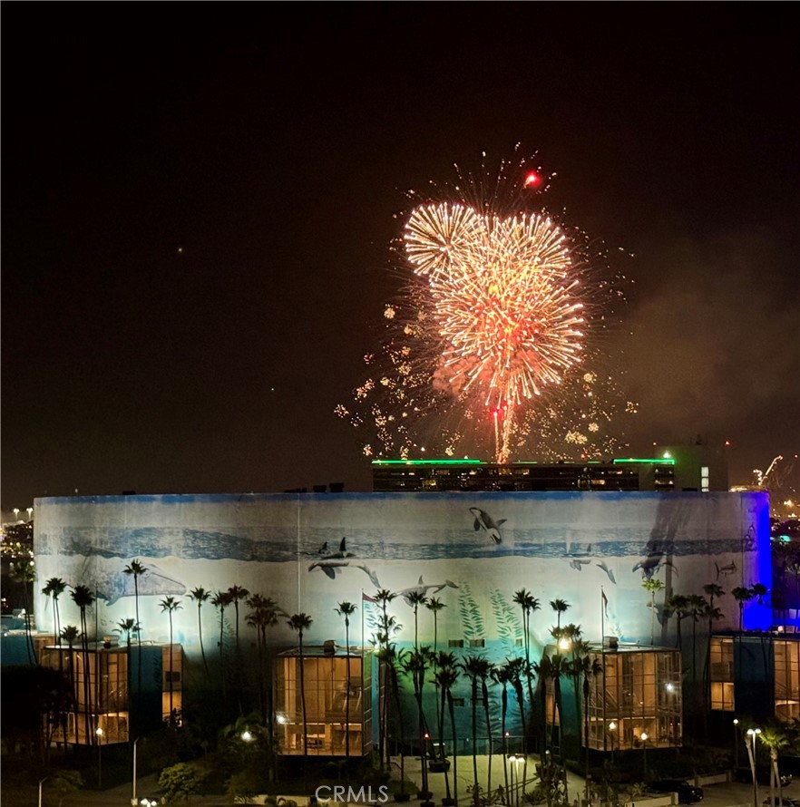 525 E Seaside Way 904