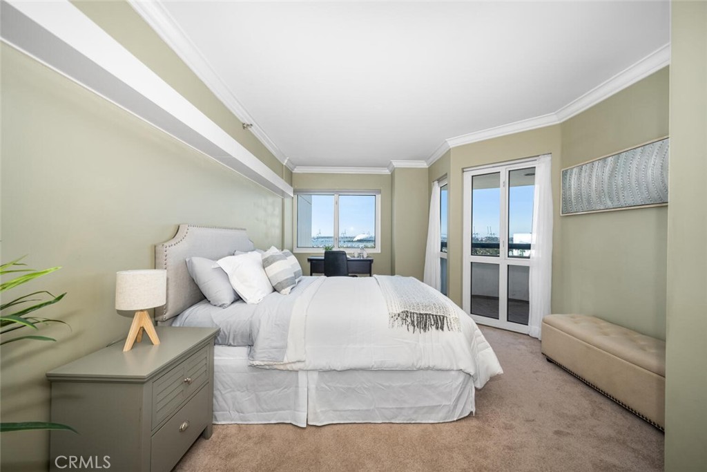 525 E Seaside Way 904