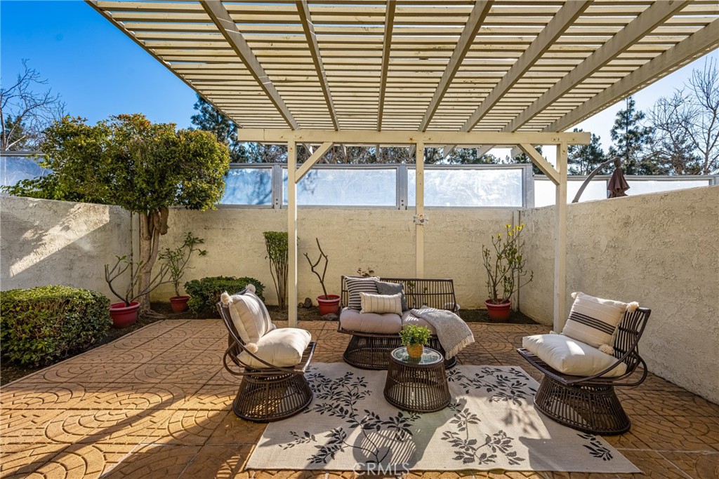 1004 Whitewater Drive 101