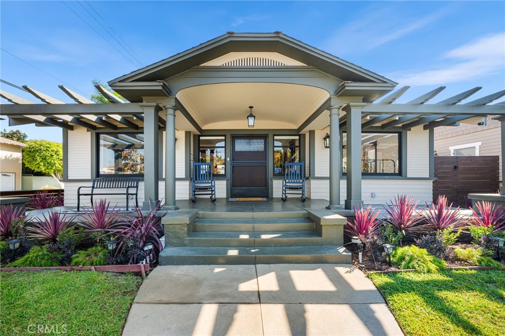 274 Grand Avenue