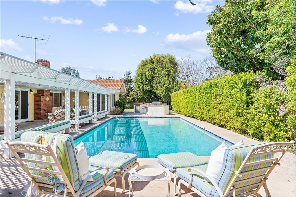 18231 Sharon Lane