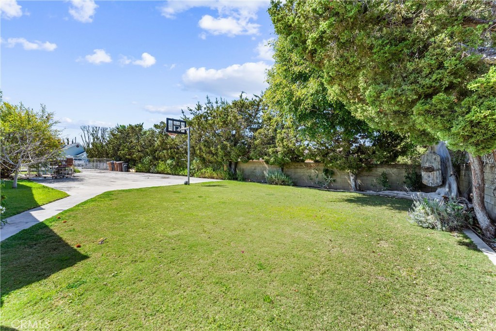 18231 Sharon Lane
