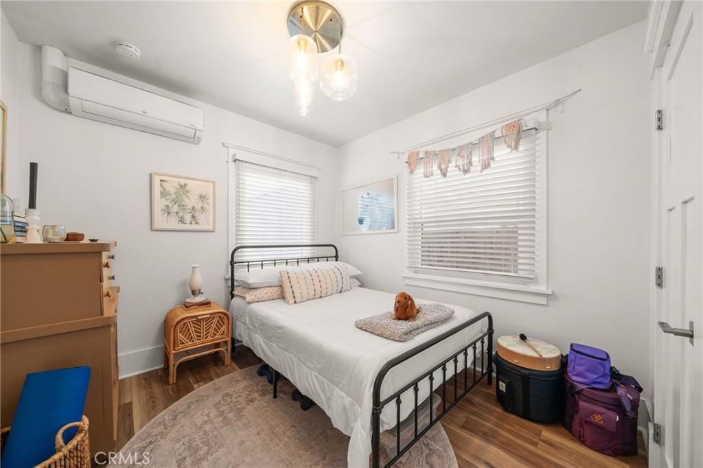2534 East 14th Street