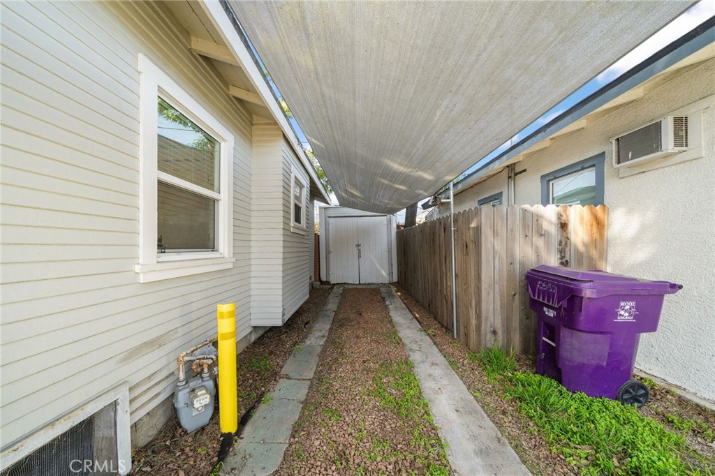 2534 East 14th Street