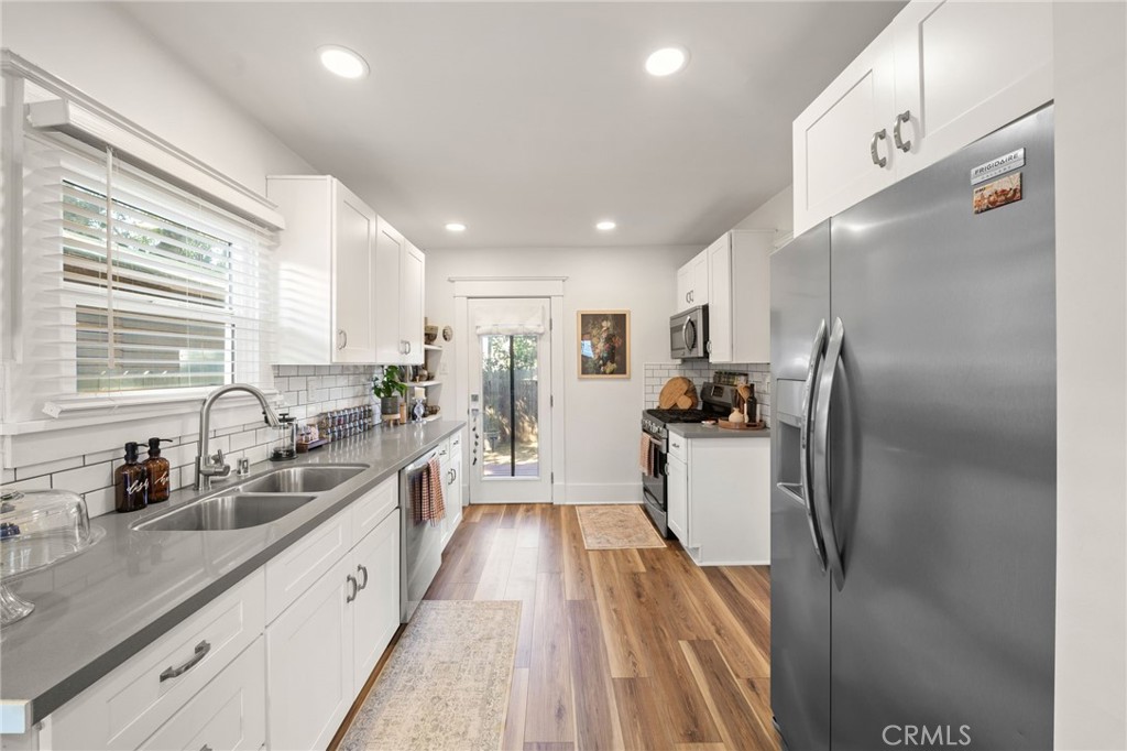 2534 East 14th Street