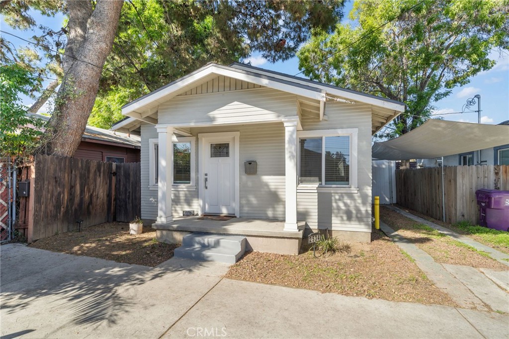 2534 East 14th Street