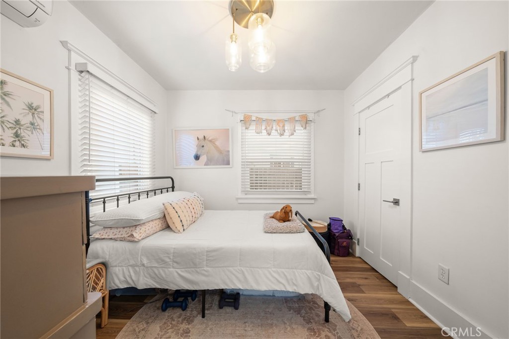 2534 East 14th Street