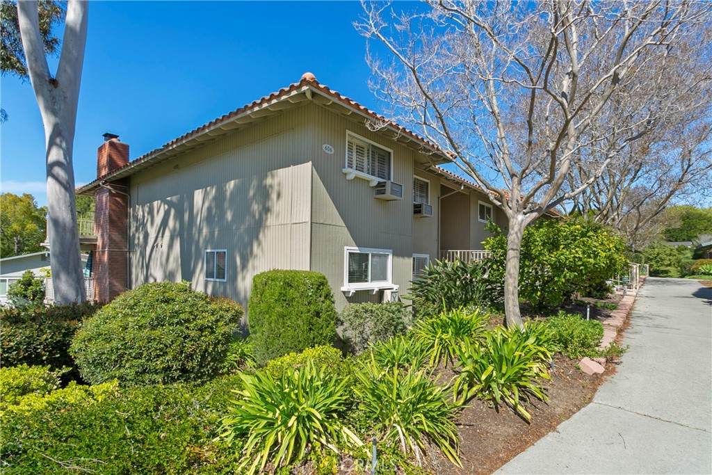 606 Avenida Sevilla N