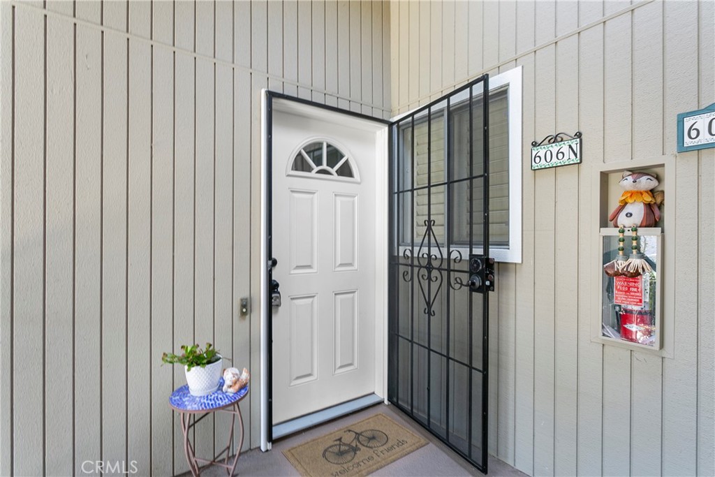 606 Avenida Sevilla N