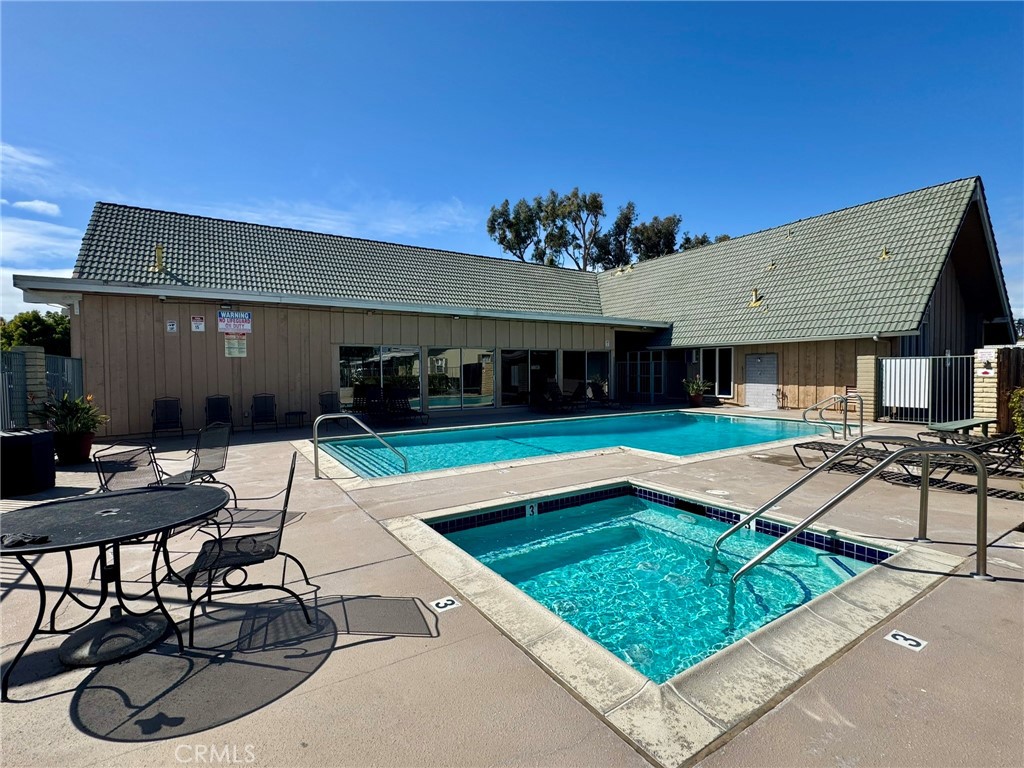 3101 S Fairview Street 164