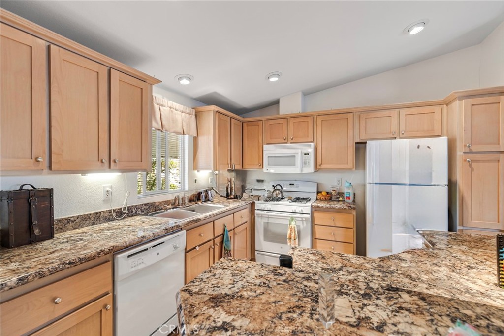 3101 S Fairview Street 164