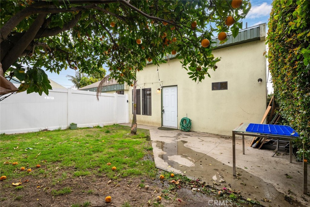 12101 Freeman Avenue