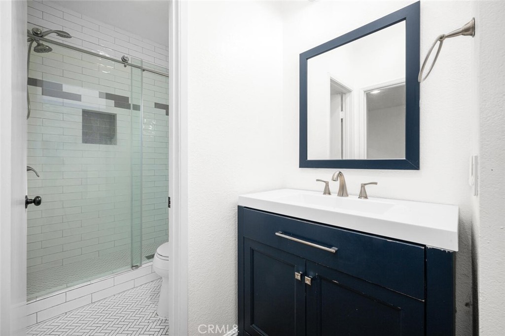 12101 Freeman Avenue