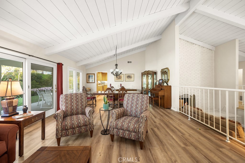 6152 Acacia Hill Drive