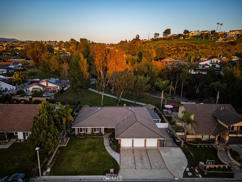 6152 Acacia Hill Drive