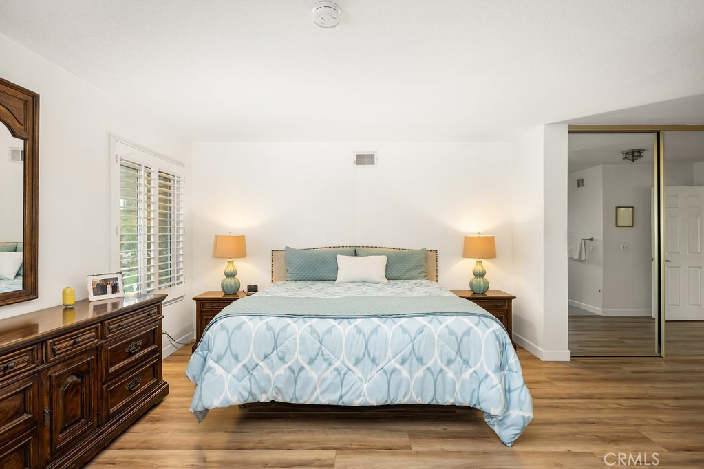 6152 Acacia Hill Drive