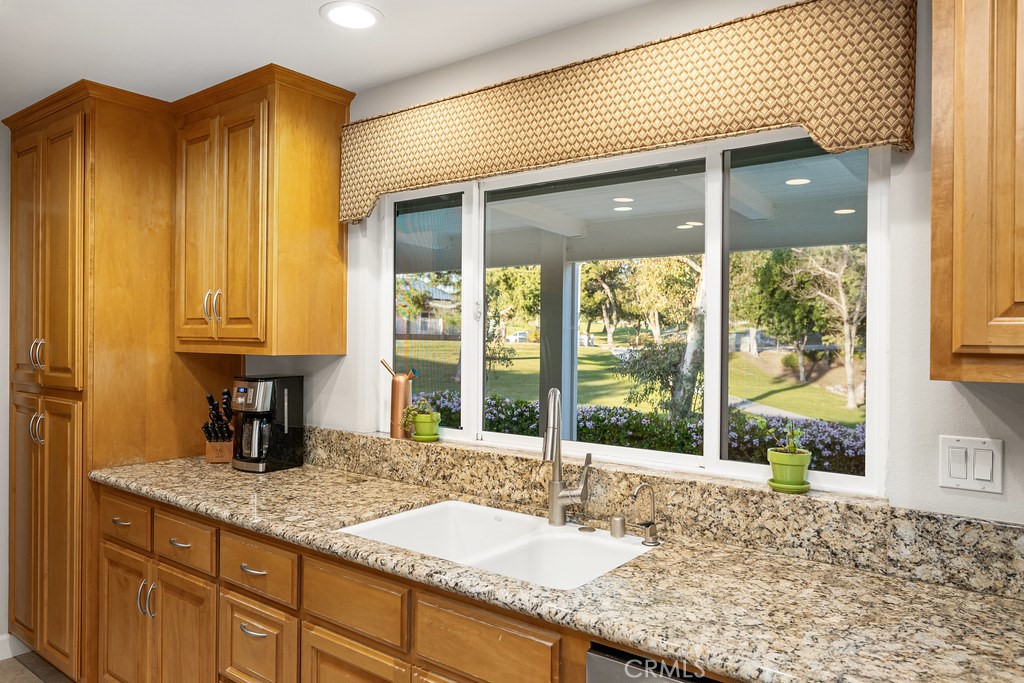 6152 Acacia Hill Drive