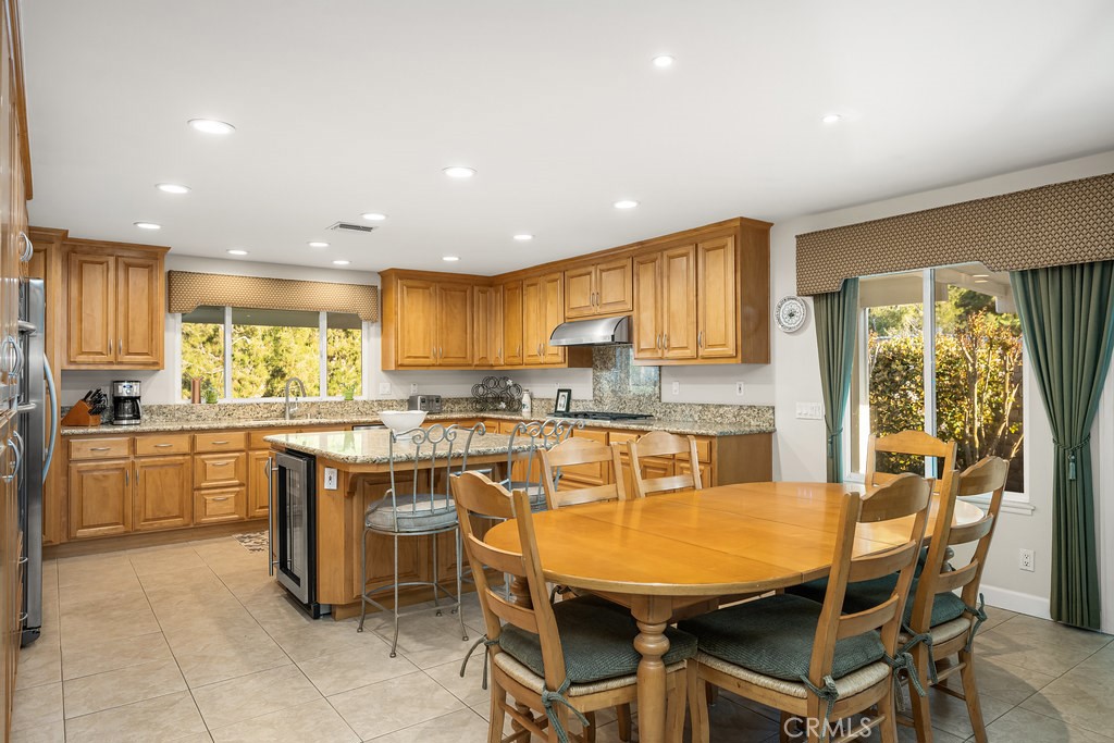 6152 Acacia Hill Drive