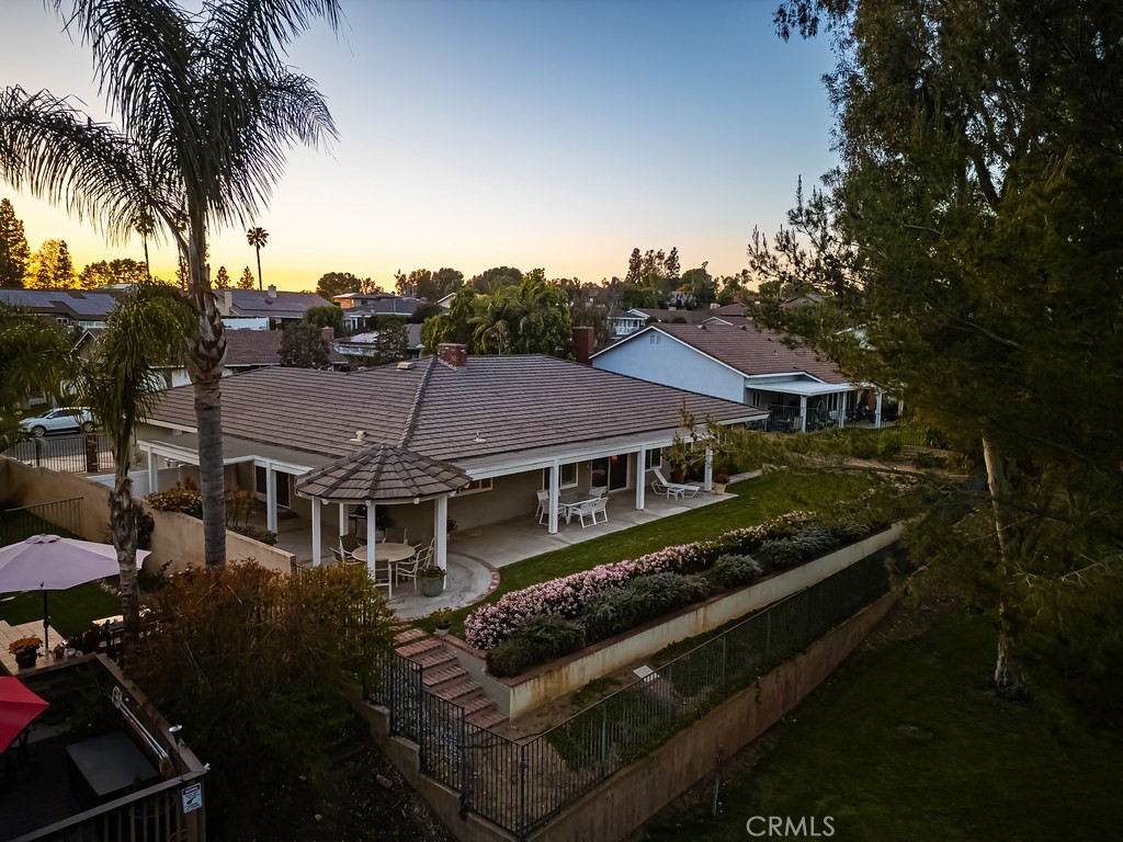 6152 Acacia Hill Drive