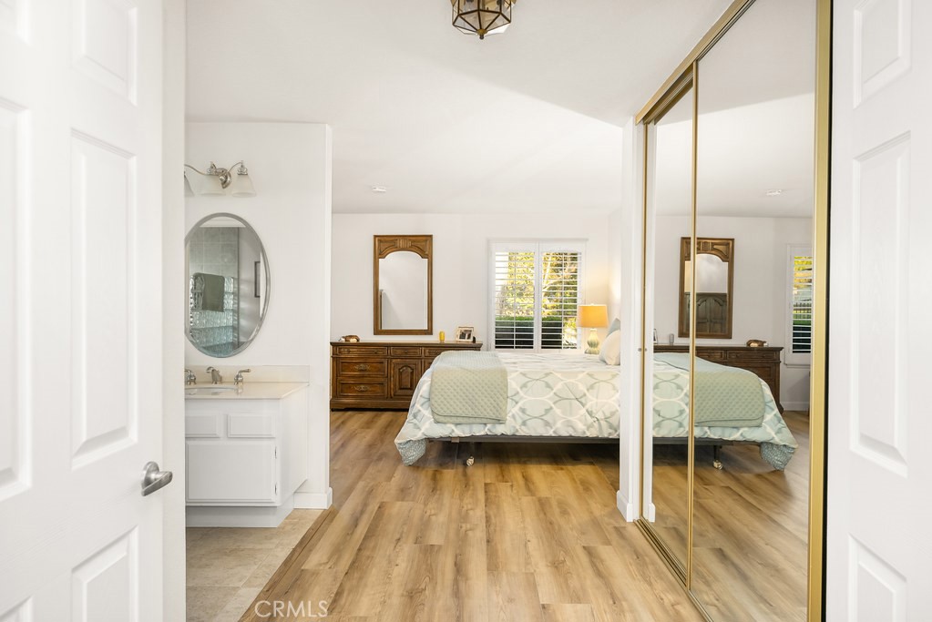 6152 Acacia Hill Drive