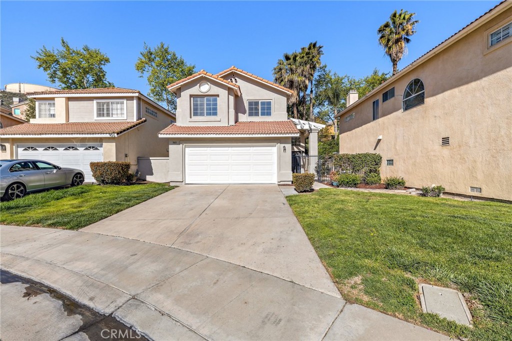 940 La Palma Circle