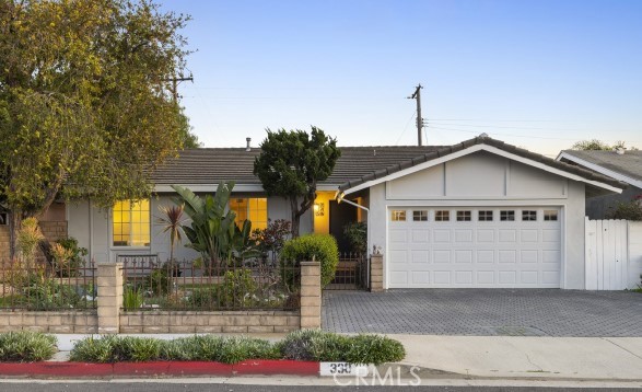 338 E Desford