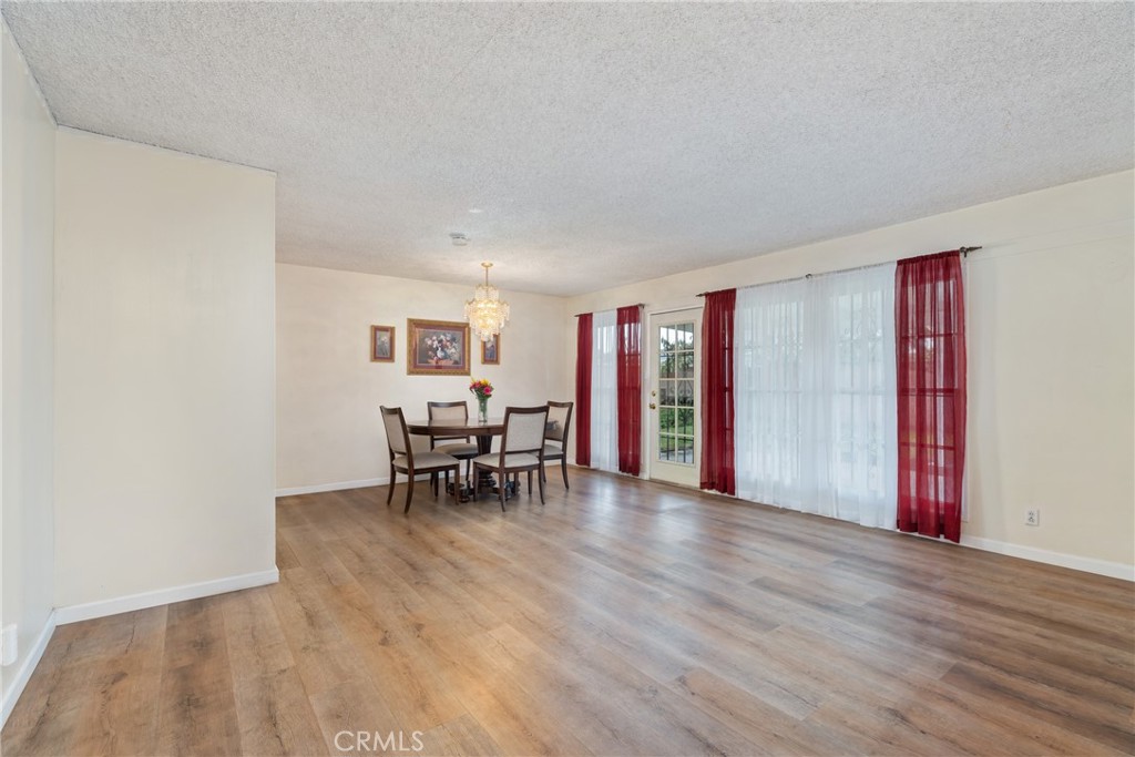 4822 W Oakfield Avenue