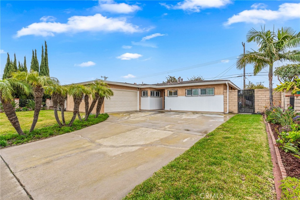 4822 W Oakfield Avenue