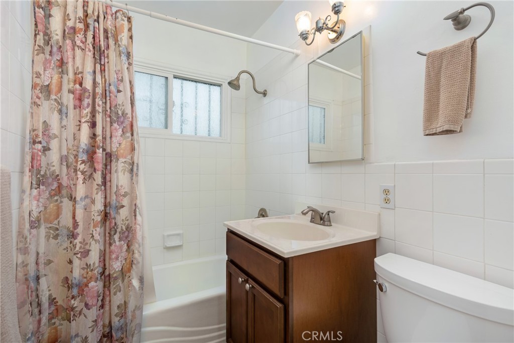 4822 W Oakfield Avenue