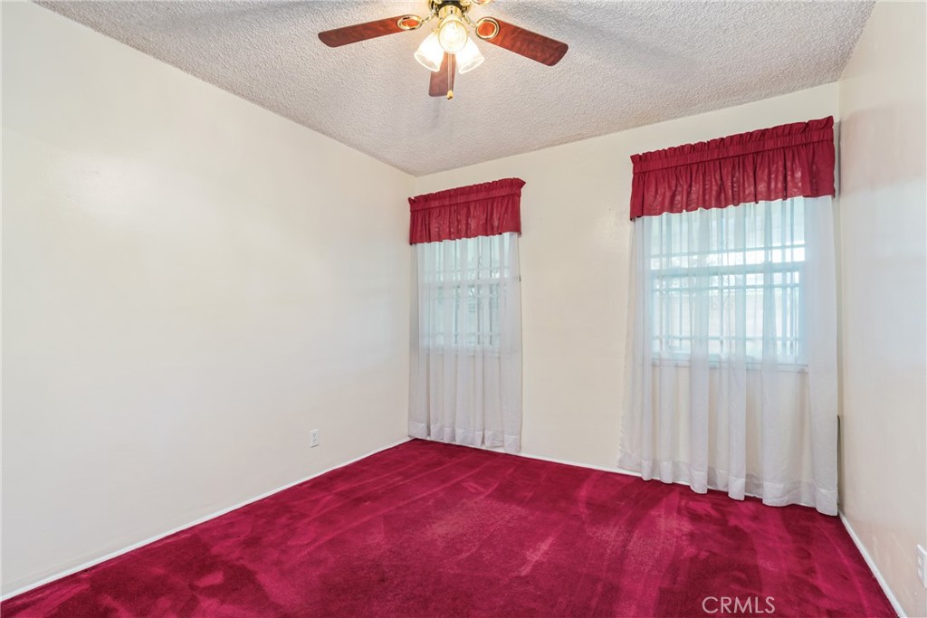 4822 W Oakfield Avenue