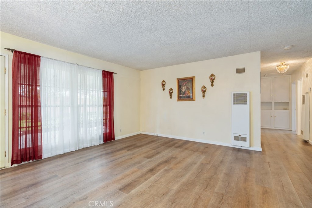 4822 W Oakfield Avenue