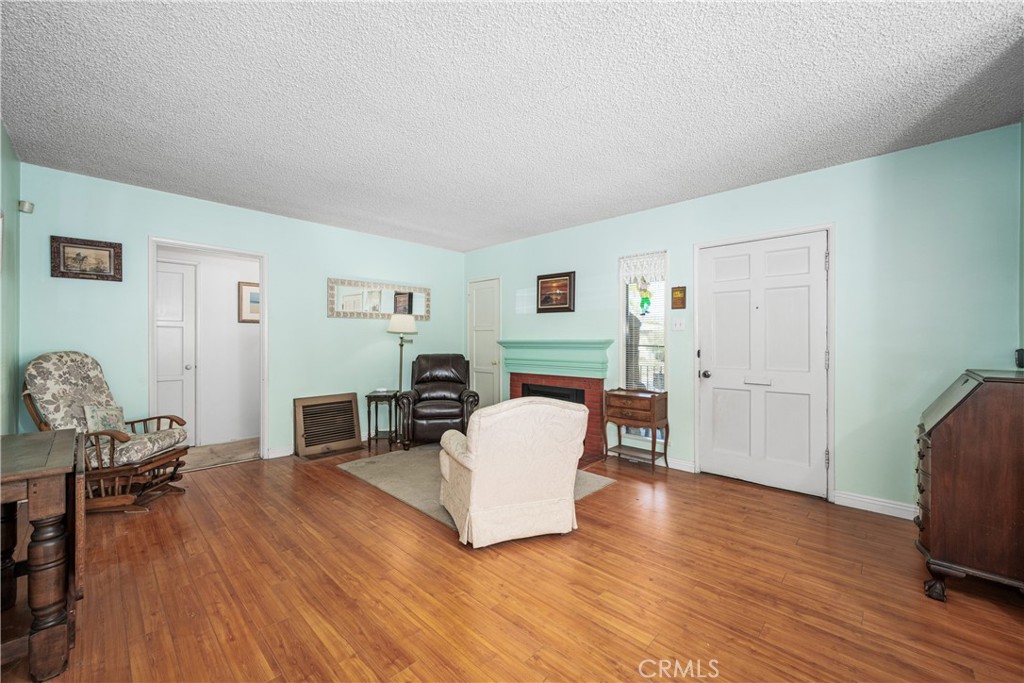 3635 Conquista Avenue