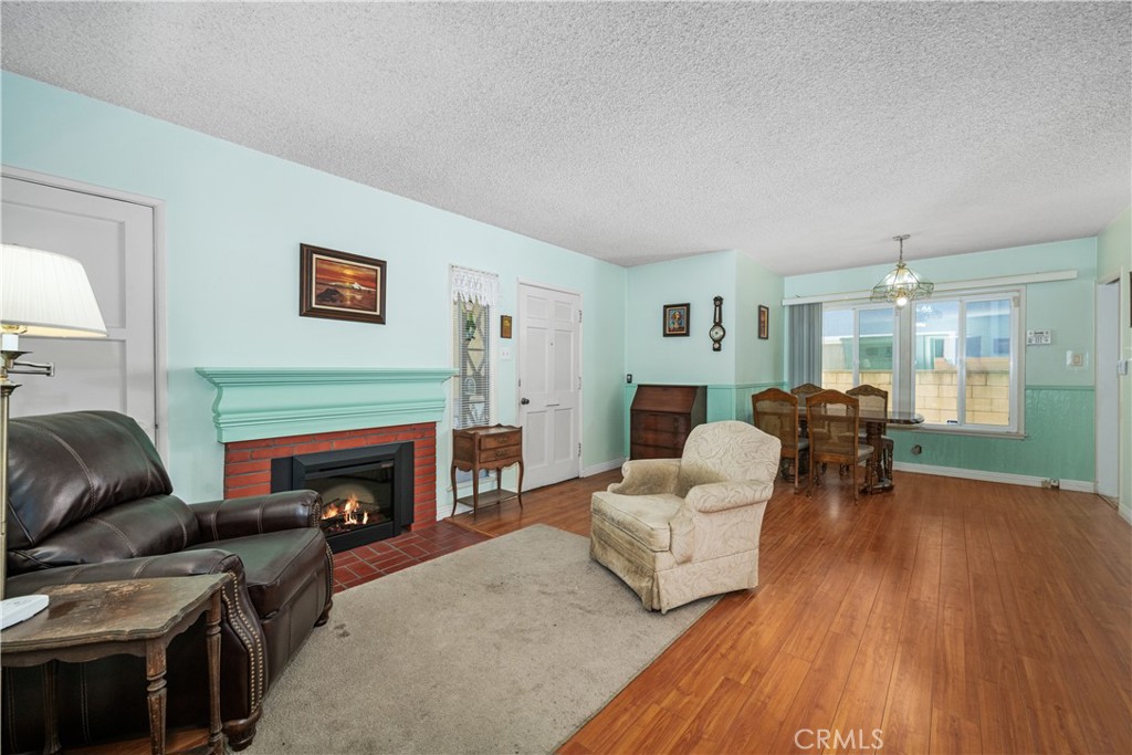 3635 Conquista Avenue