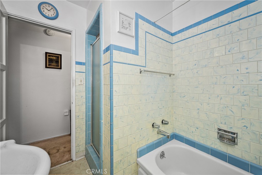 3635 Conquista Avenue