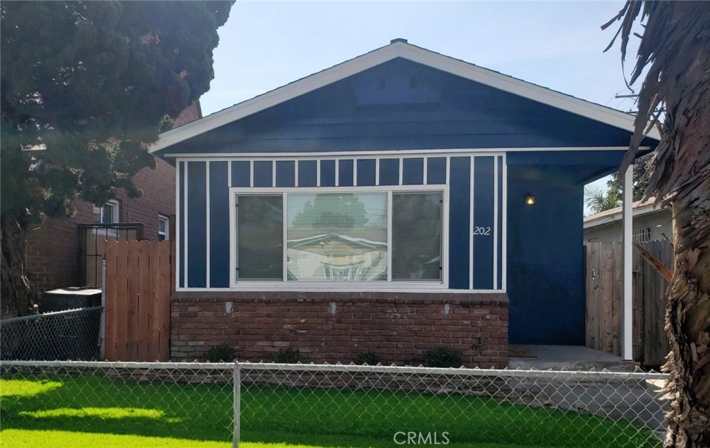 202 E 67th Way
