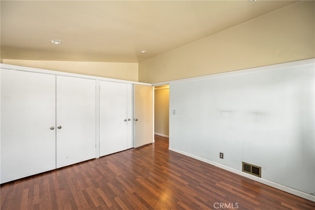 5642 Burlingame Avenue