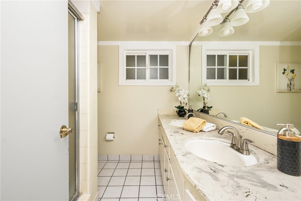 5642 Burlingame Avenue