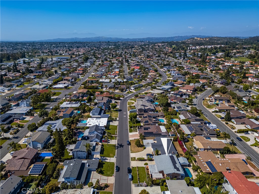 5642 Burlingame Avenue