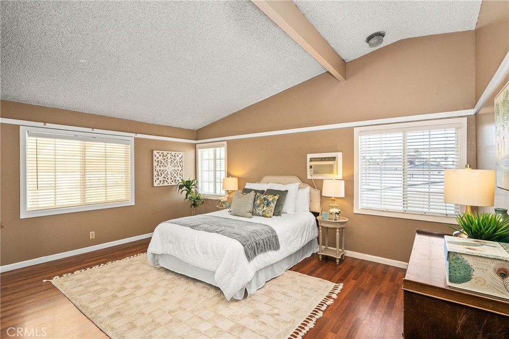 5642 Burlingame Avenue