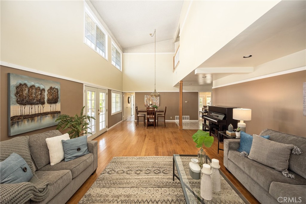 5642 Burlingame Avenue