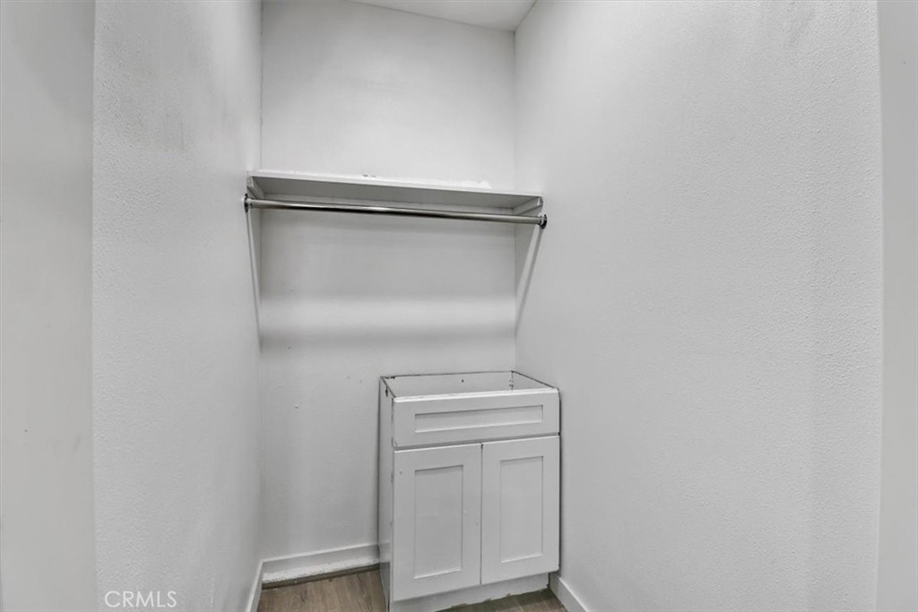 2550 W Rowland Avenue