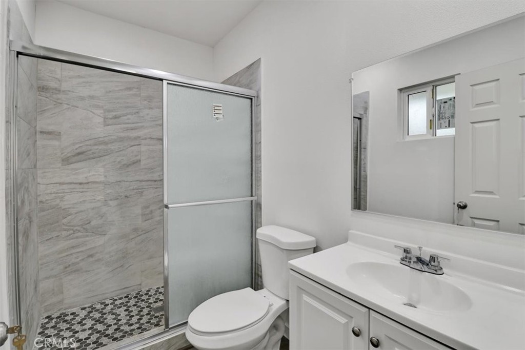 2550 W Rowland Avenue