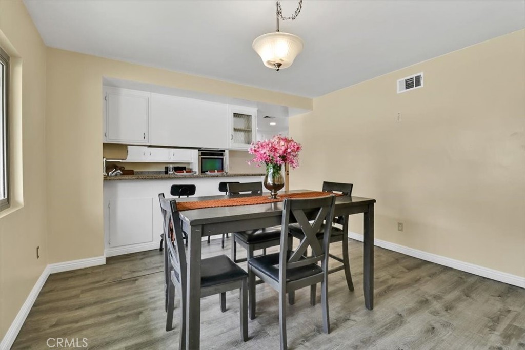 2550 W Rowland Avenue