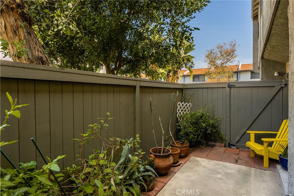 2005 W Culver Avenue 13