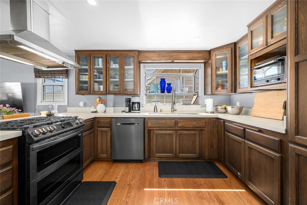 8632 California Avenue