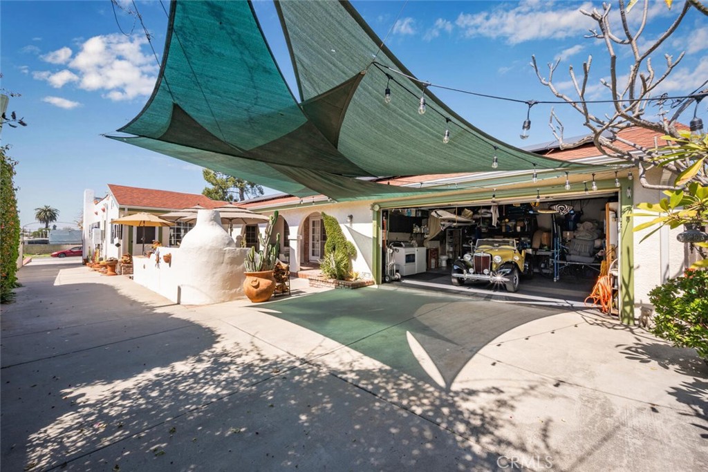 8632 California Avenue