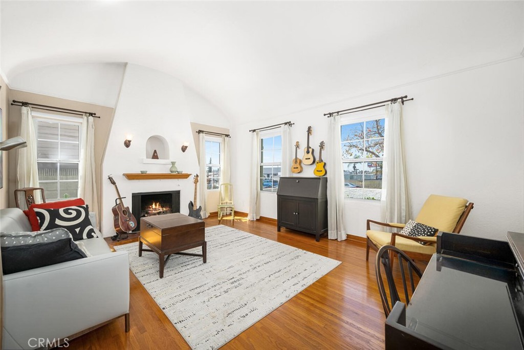 8632 California Avenue